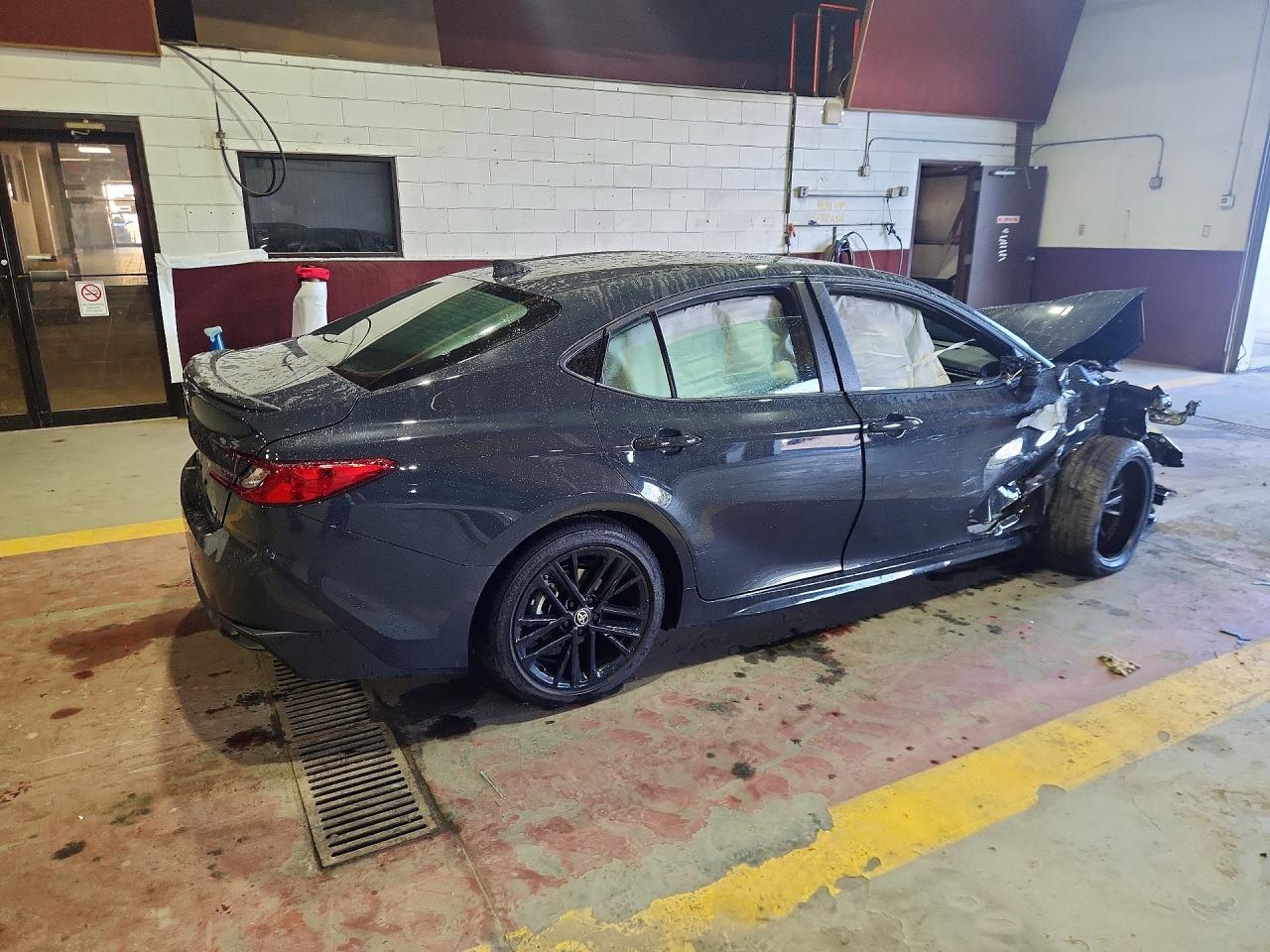 2026 TOYOTA CAMRY SE — снимка 3
