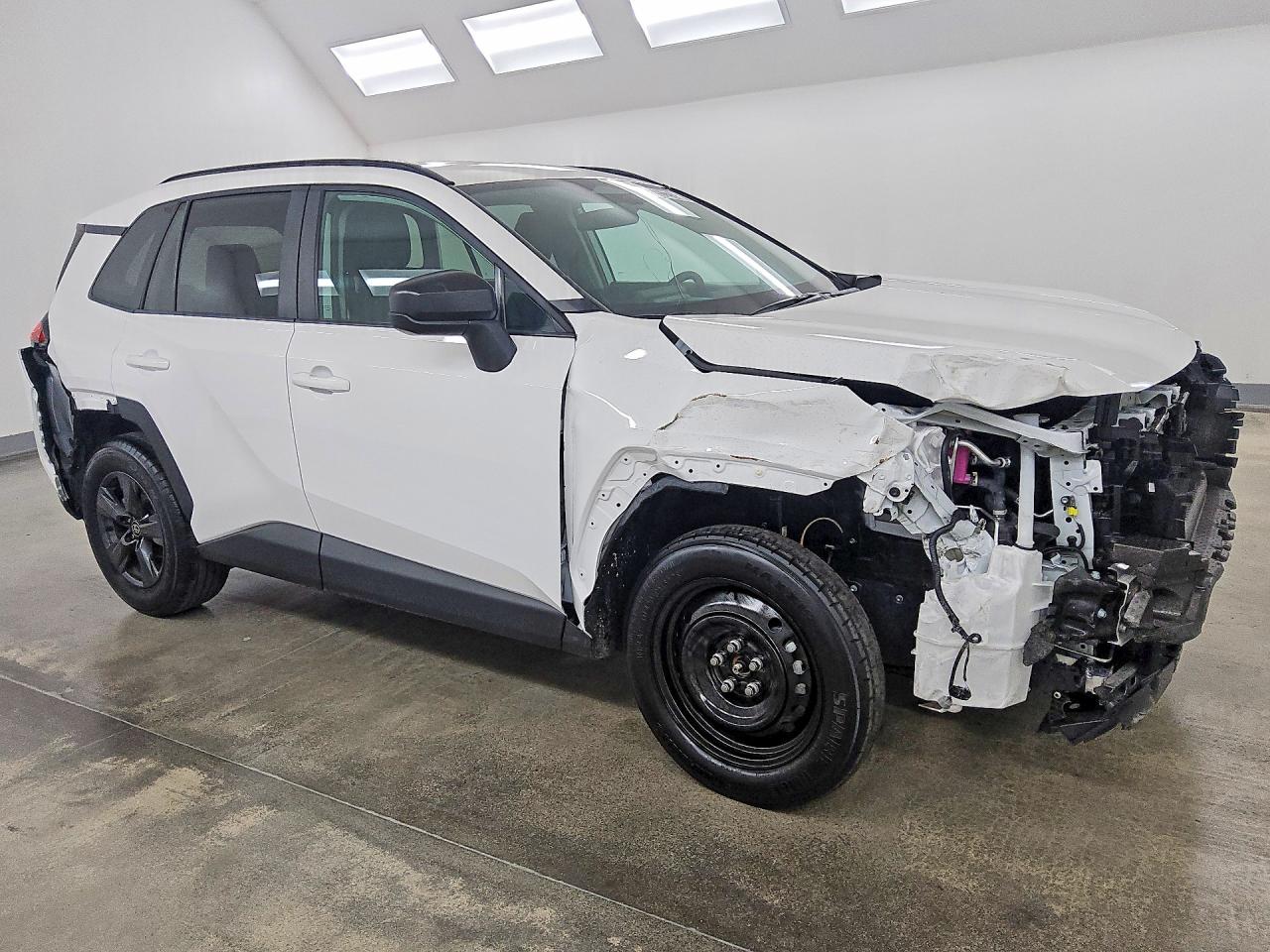 2026 TOYOTA RAV4 LE — снимка 4