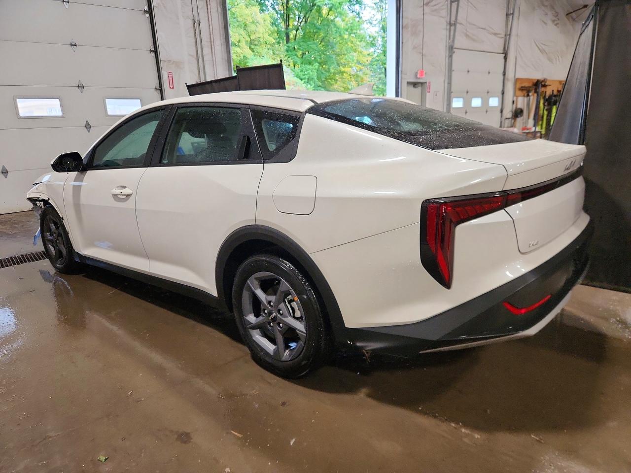 2026 KIA K4 LXS — photo 2
