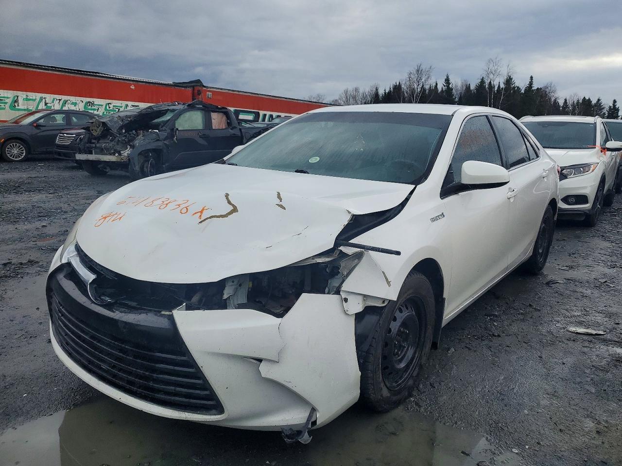 2017 TOYOTA CAMRY HYBRID LE
