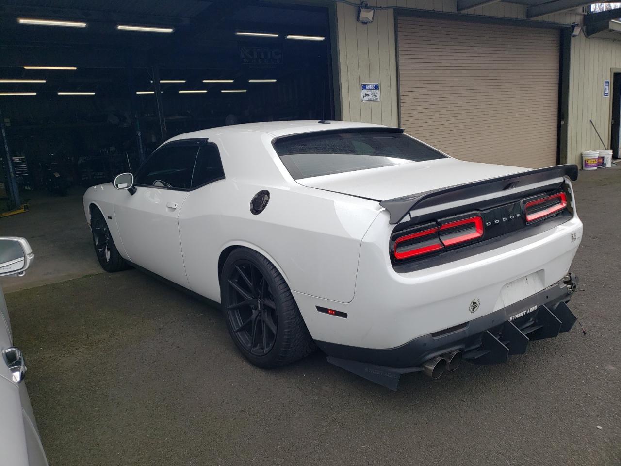 2019 DODGE CHALLENGER R/T — снимка 2