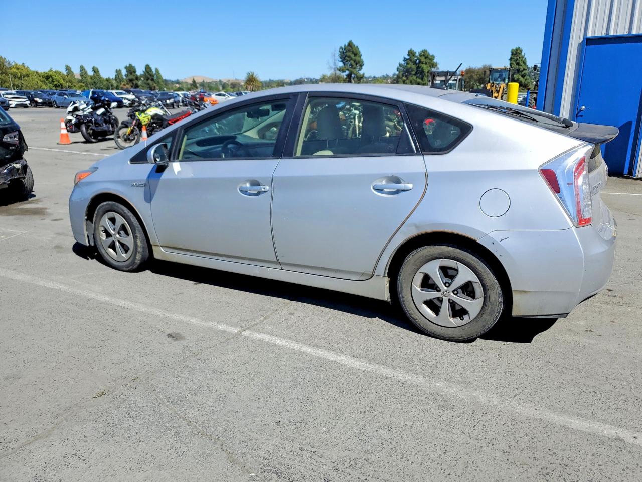 2015 TOYOTA PRIUS THREE — снимка 2