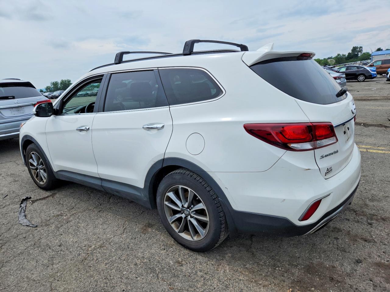 2017 HYUNDAI SANTA FE SE — снимка 2