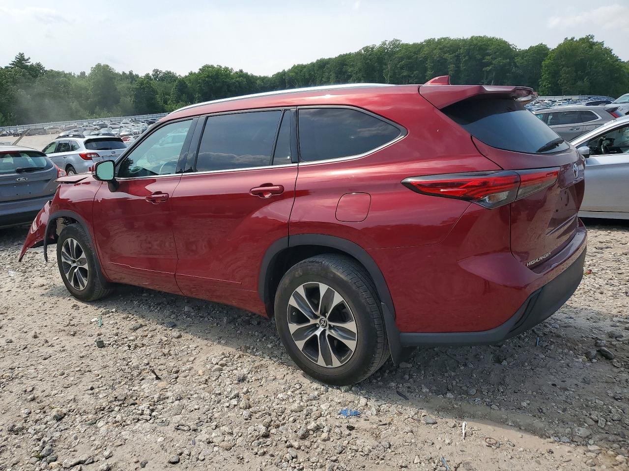2021 TOYOTA HIGHLANDER XLE — снимка 2