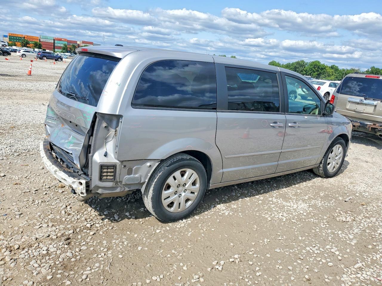 2016 DODGE GRAND CARAVAN SE — снимка 3
