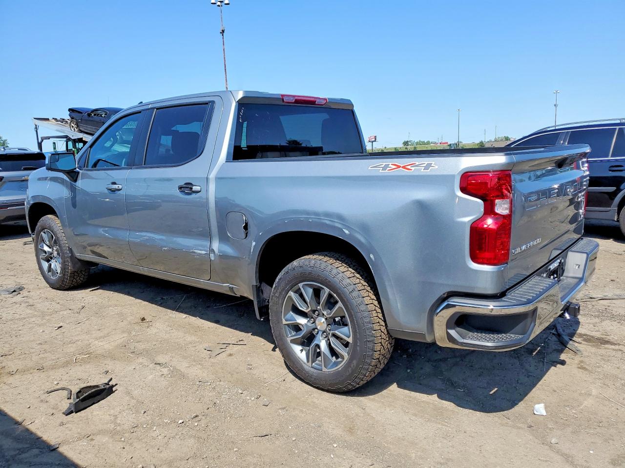 2026 CHEVROLET SILVERADO K1500 LT — снимка 2
