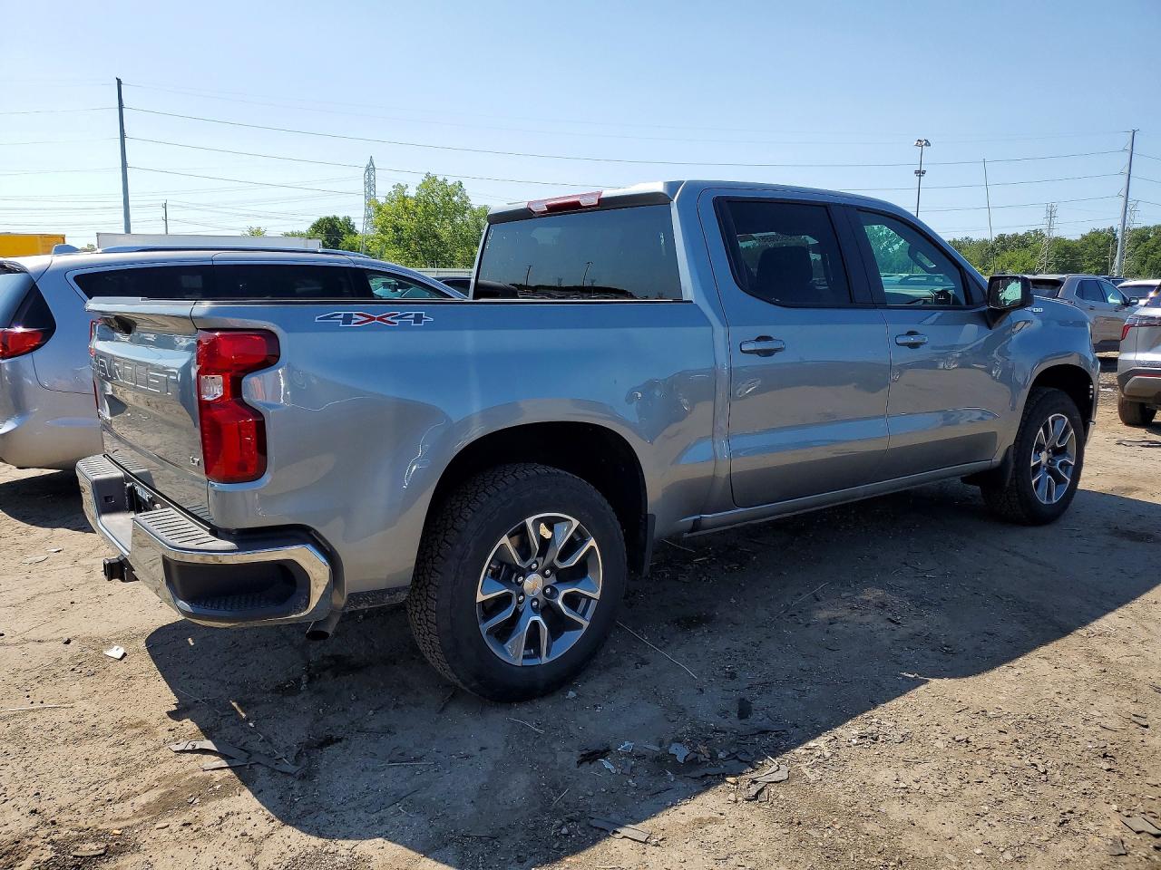2026 CHEVROLET SILVERADO K1500 LT — снимка 3