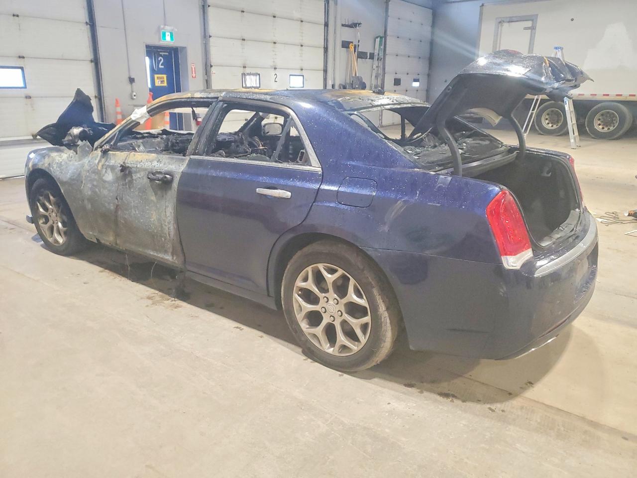 2017 CHRYSLER 300C PLATINUM — снимка 2