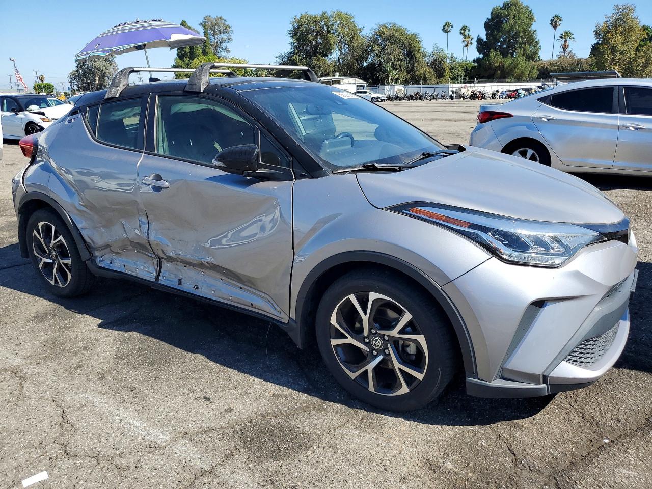 2020 TOYOTA C-HR XLE — снимка 4