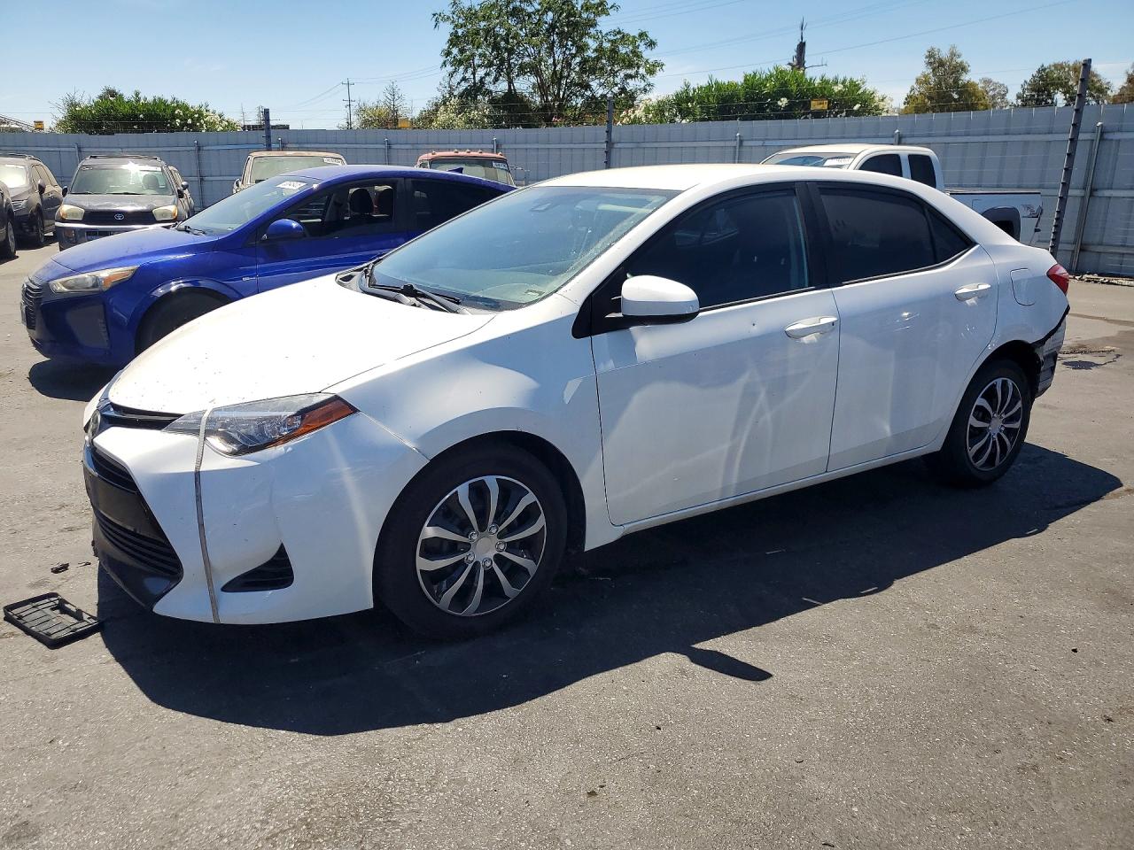 2018 TOYOTA COROLLA LE