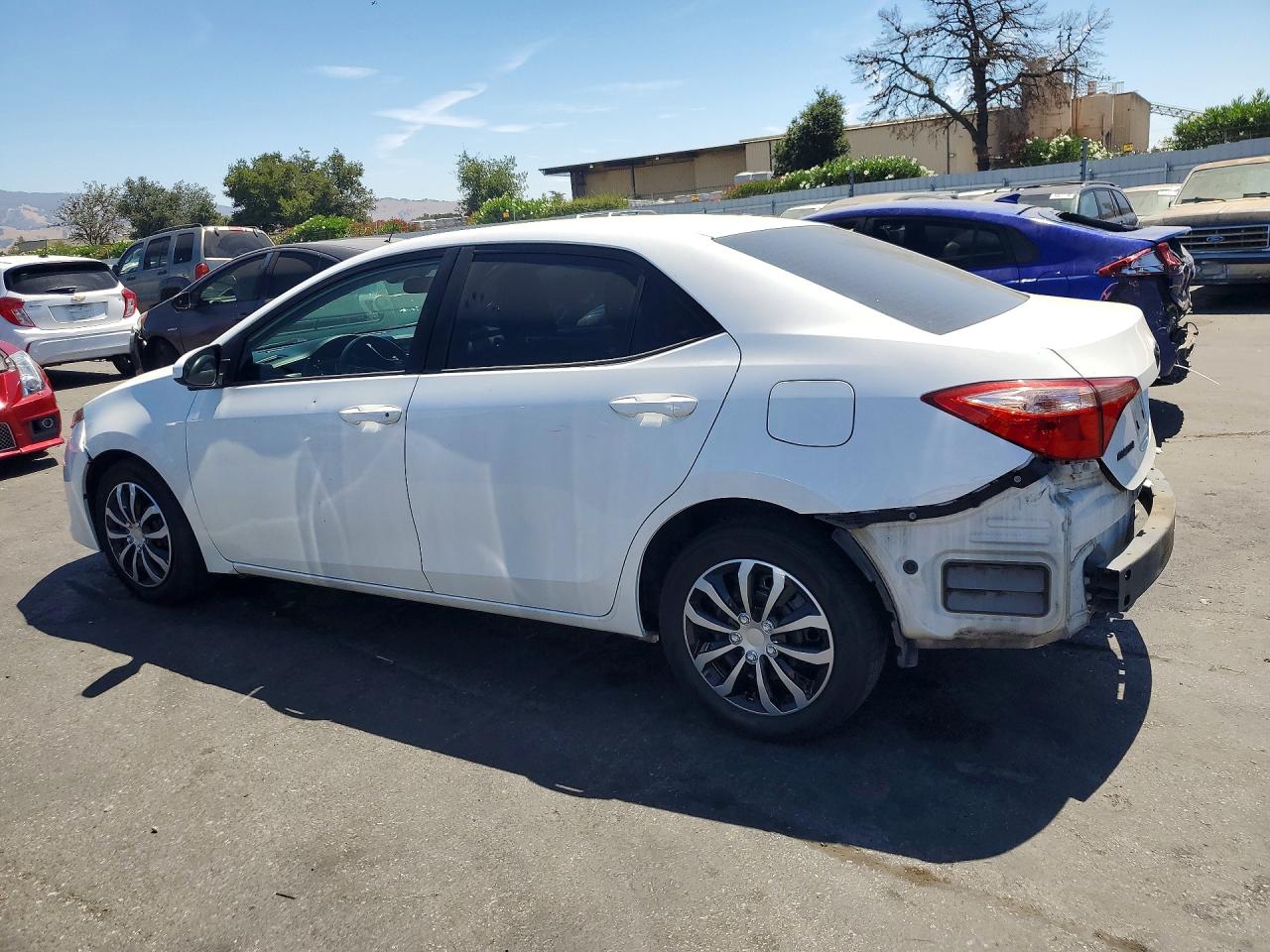 2018 TOYOTA COROLLA LE — снимка 2