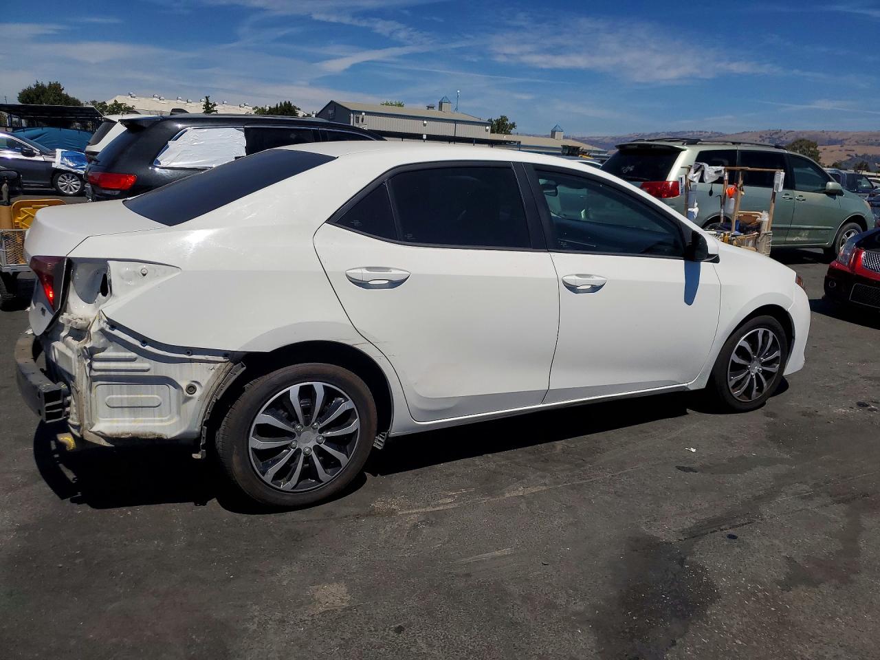 2018 TOYOTA COROLLA LE — снимка 3