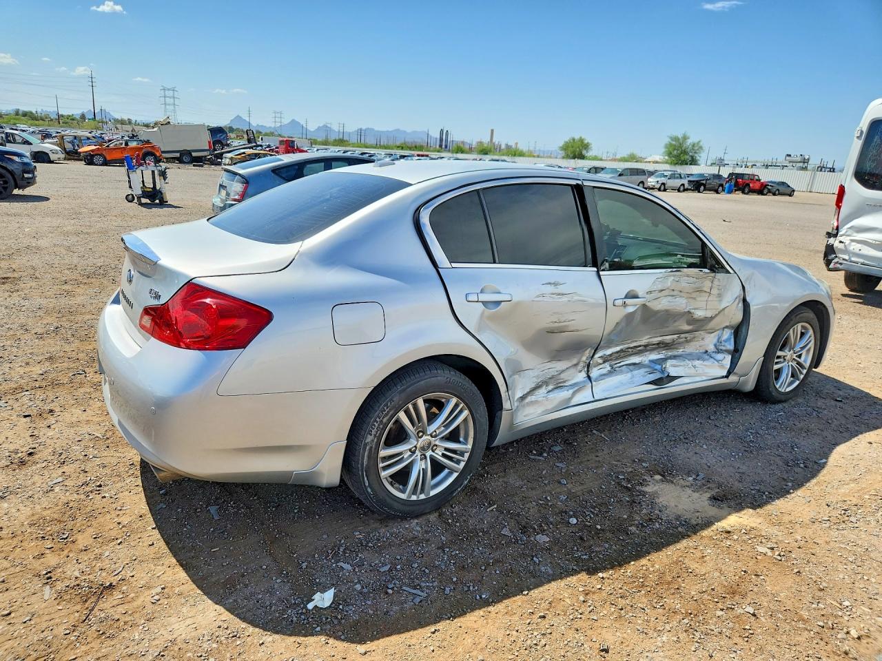 2013 INFINITI G37 SEDAN X — снимка 3