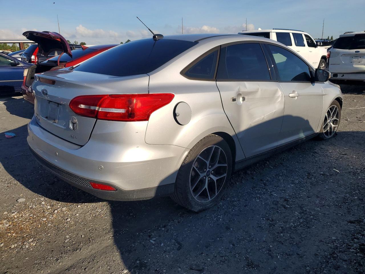 2017 FORD FOCUS SEL — снимка 3