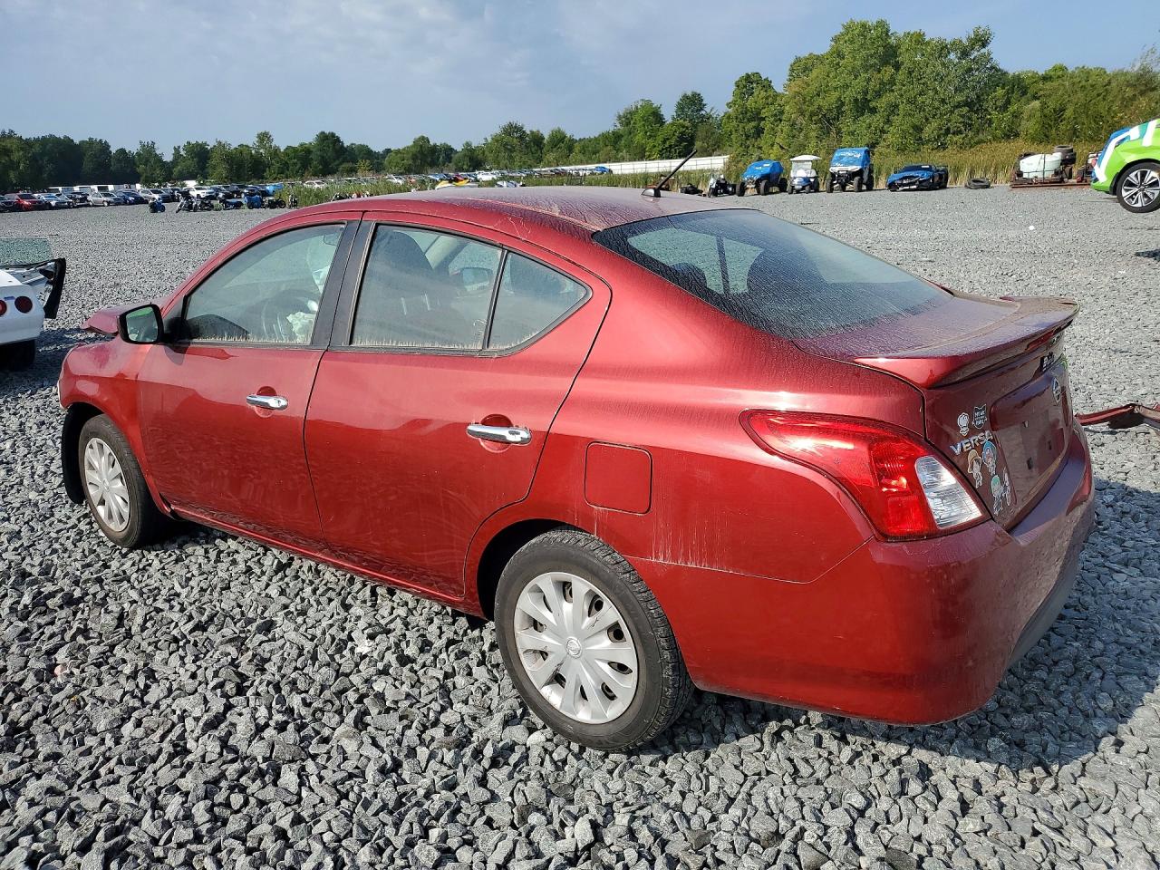 2019 NISSAN VERSA SV — снимка 2