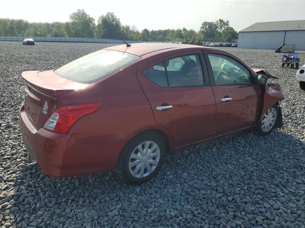2019 NISSAN VERSA SV — снимка 3