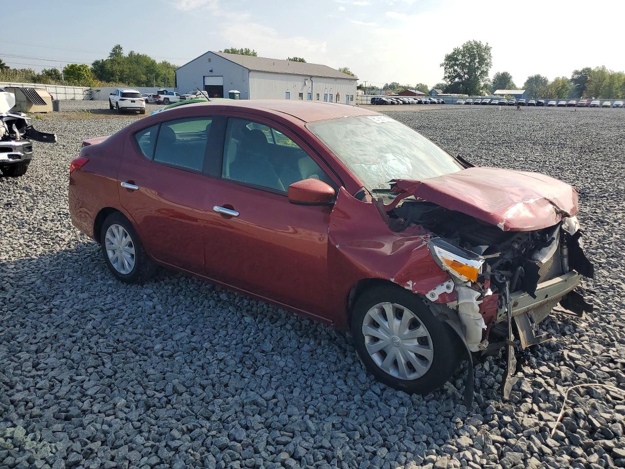2019 NISSAN VERSA SV — снимка 4