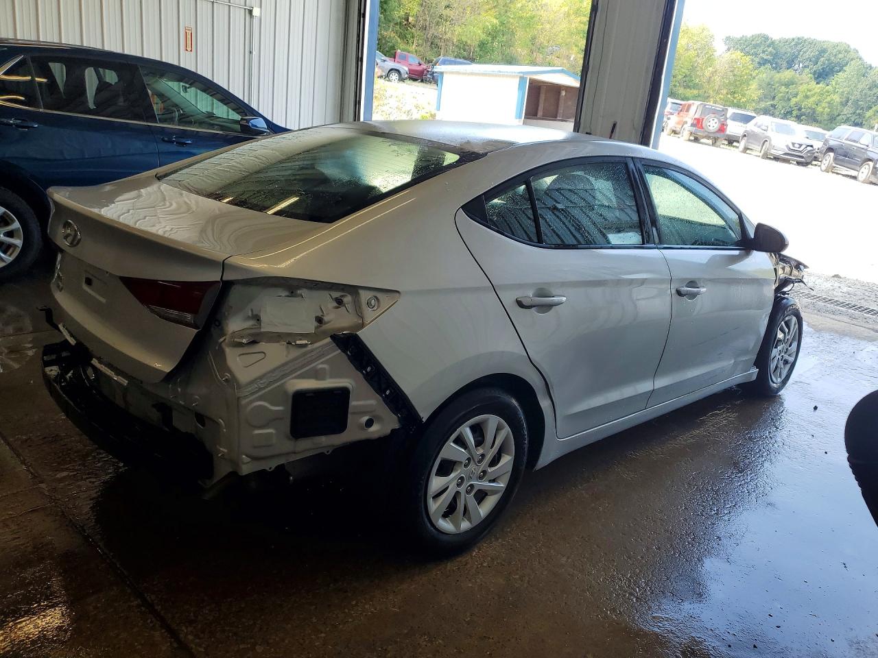 2018 HYUNDAI ELANTRA SE — снимка 3