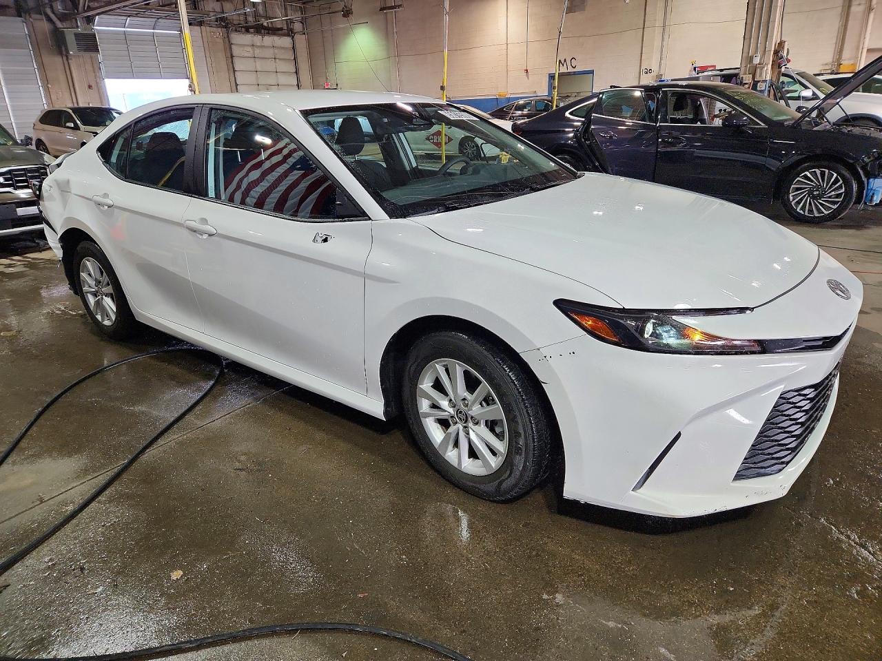 2026 TOYOTA CAMRY LE — снимка 4