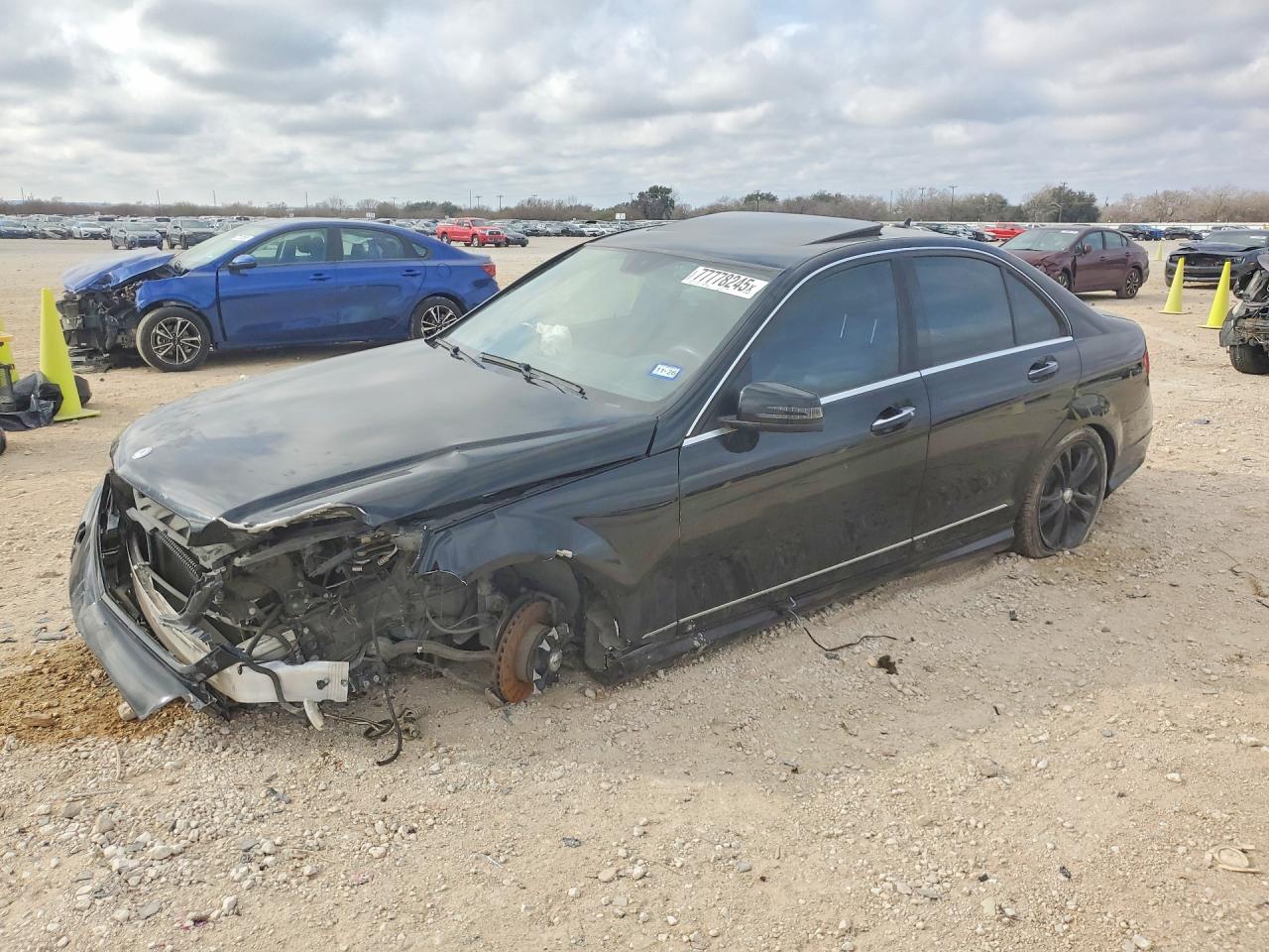 2013 MERCEDES-BENZ C 250