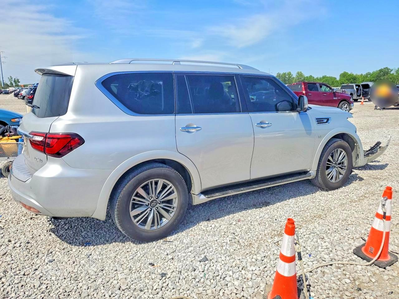 2020 INFINITI QX80 LUXE — снимка 3