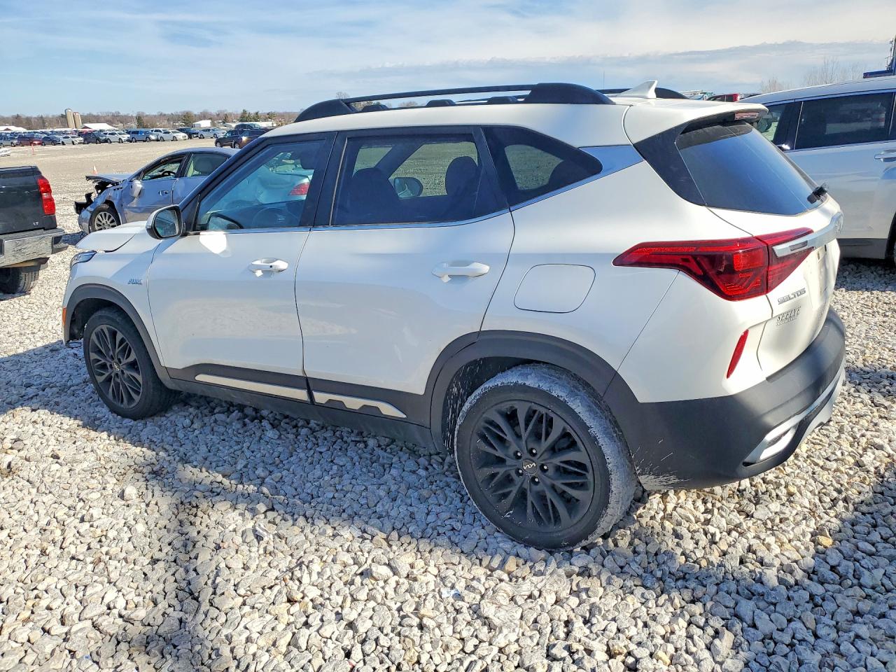 2023 KIA SELTOS NIGHTFALL — снимка 2