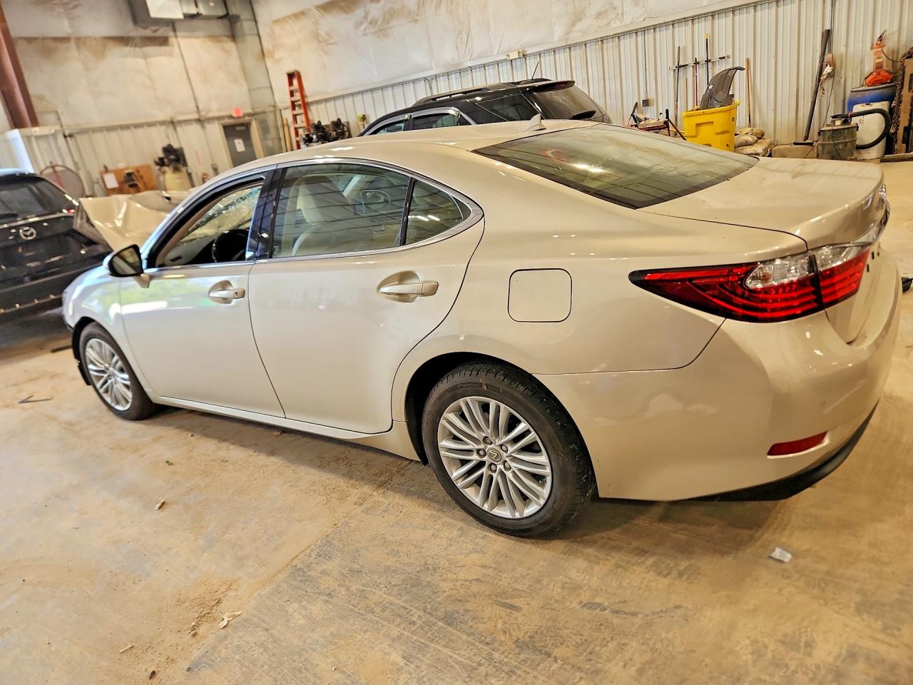 2014 LEXUS ES 350 — снимка 2