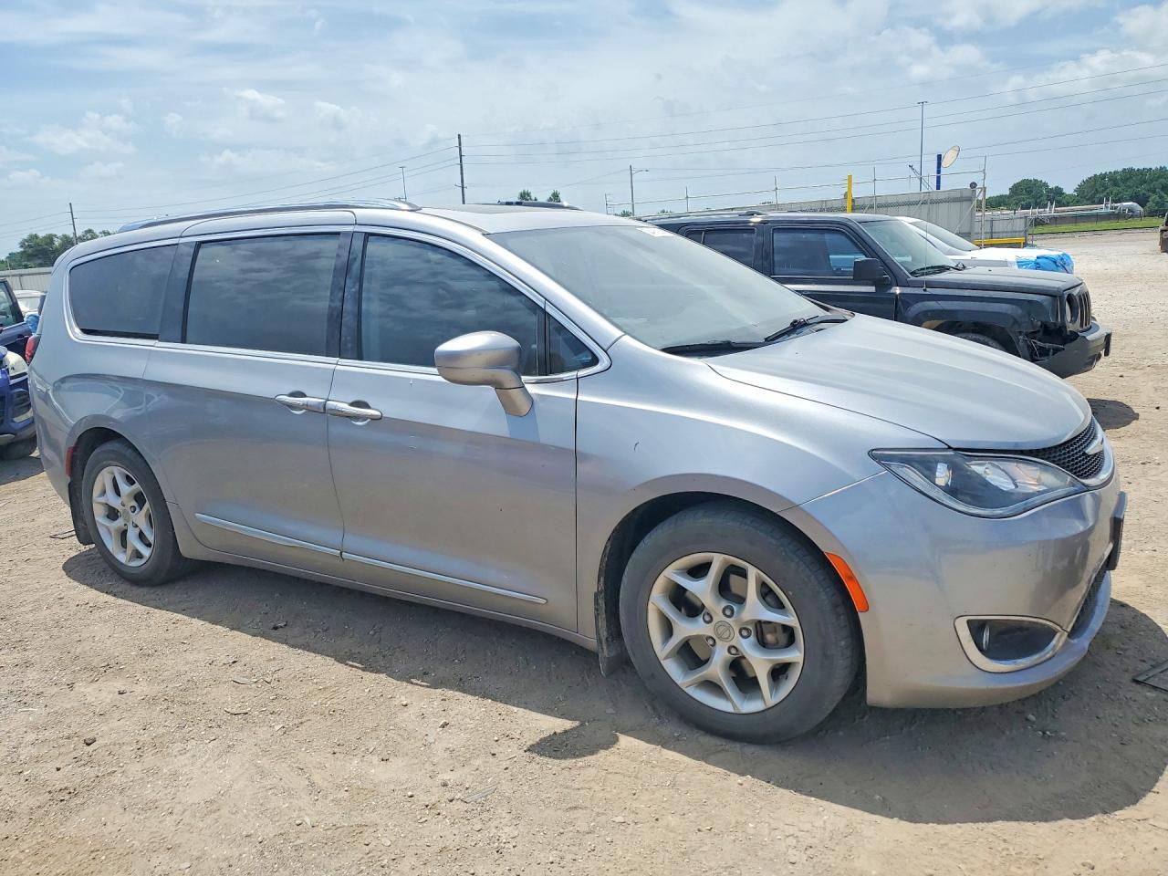 2018 CHRYSLER PACIFICA TOURING L PLUS — снимка 4