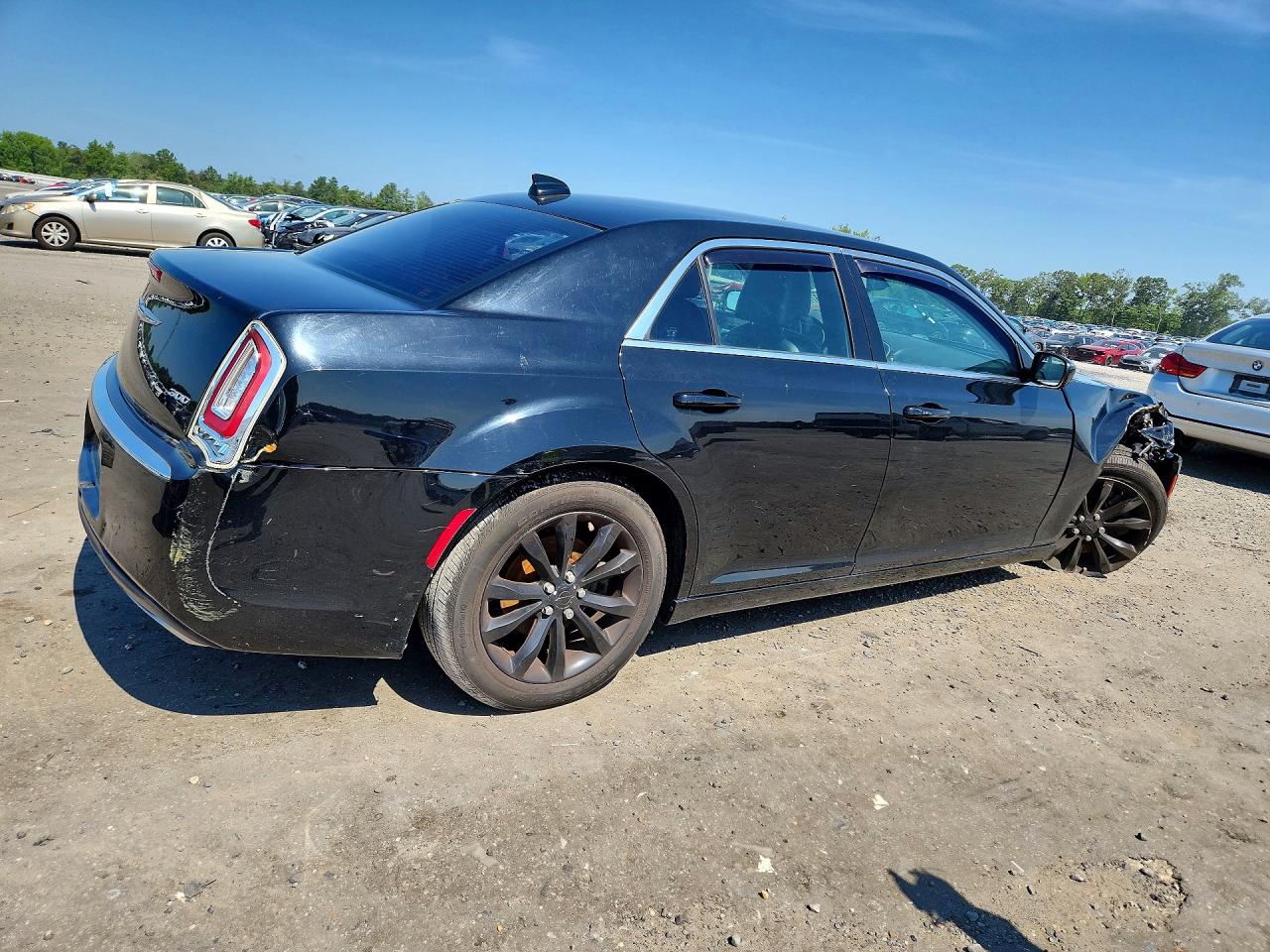 2015 CHRYSLER 300 LIMITED — снимка 3