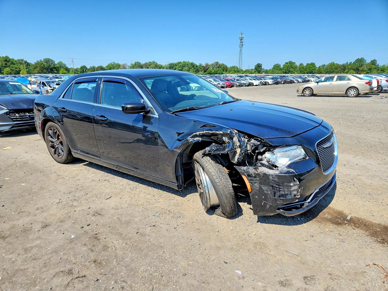 2015 CHRYSLER 300 LIMITED — снимка 4