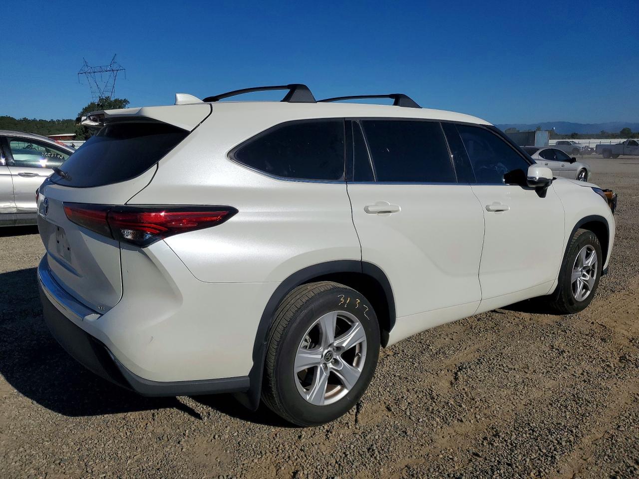 2021 TOYOTA HIGHLANDER LE — снимка 3