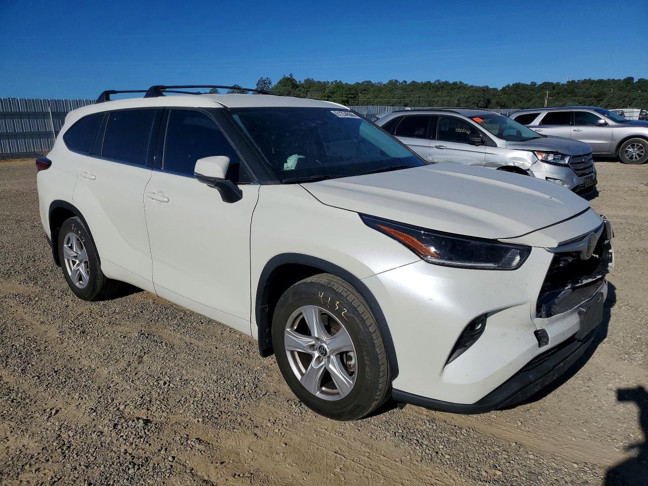 2021 TOYOTA HIGHLANDER LE — снимка 4