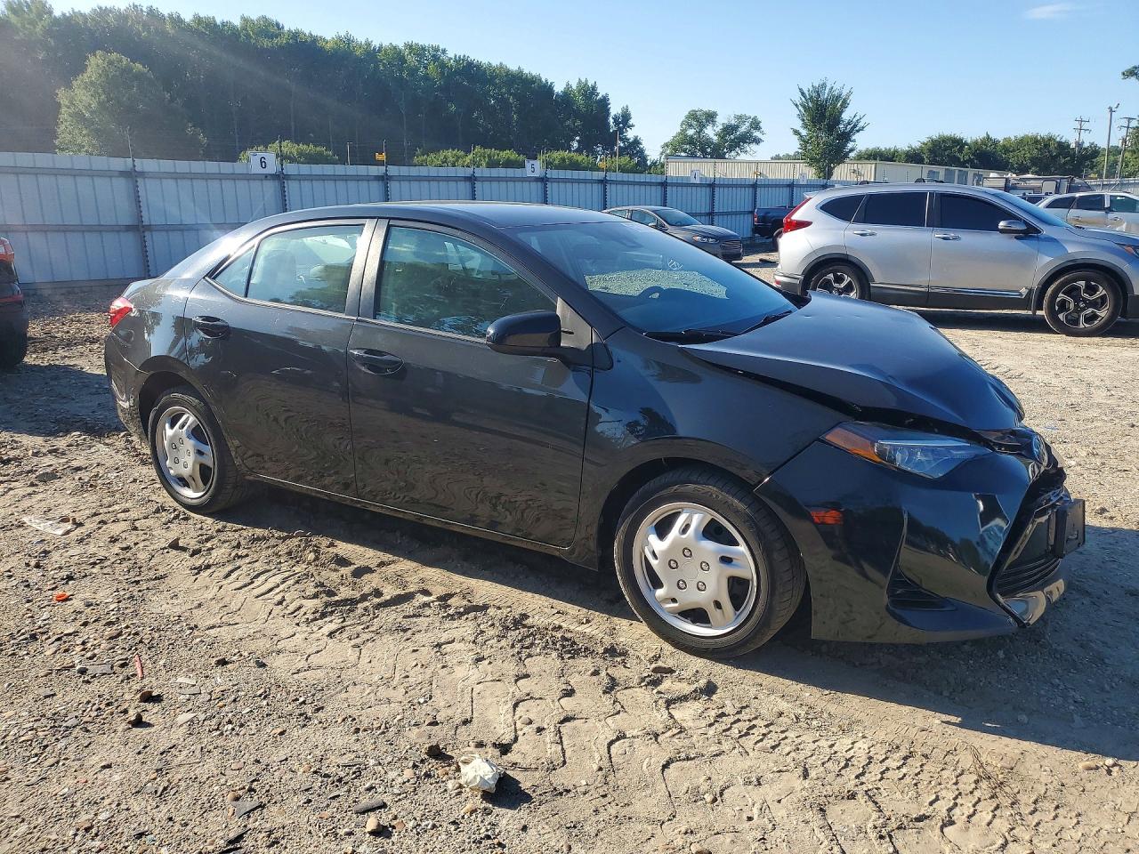 2017 TOYOTA COROLLA LE — снимка 4