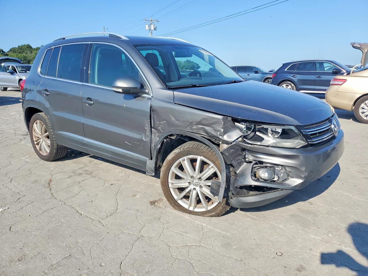 2015 VOLKSWAGEN TIGUAN S — снимка 4