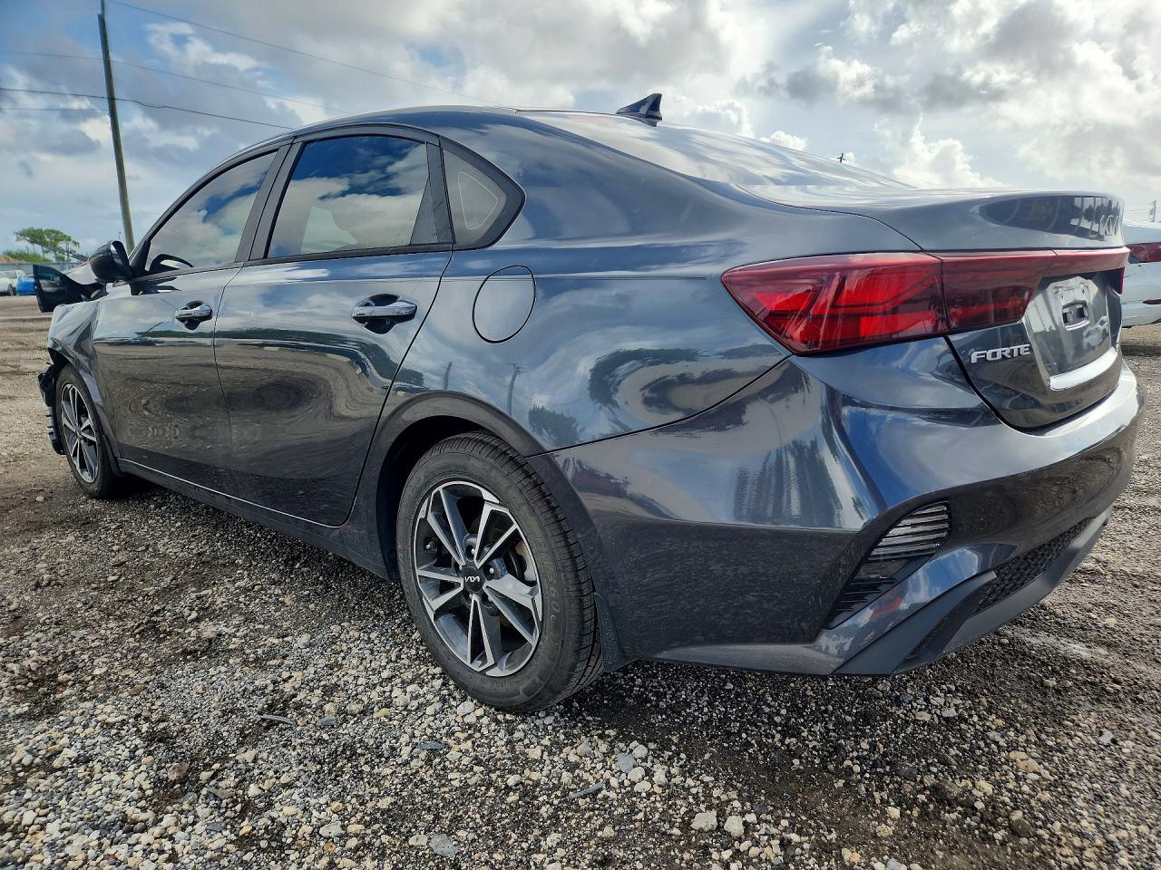 2023 KIA FORTE LXS — снимка 2