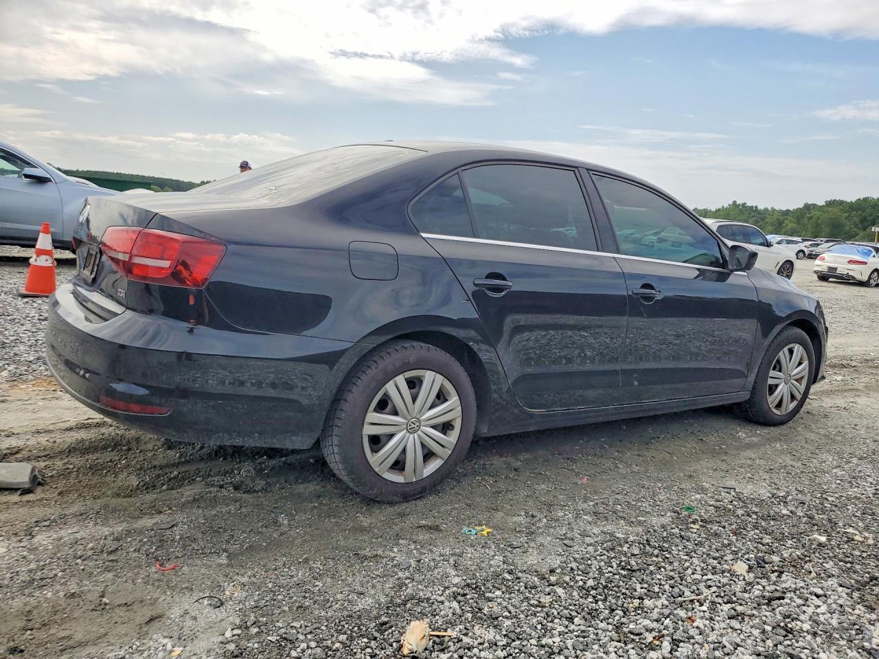 2017 VOLKSWAGEN JETTA S — снимка 3