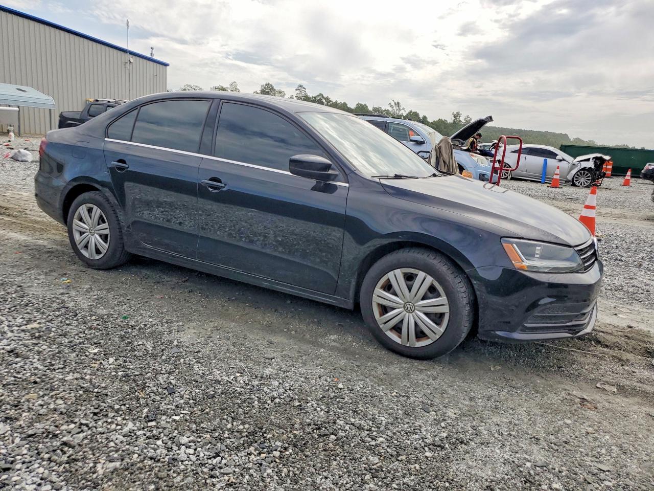 2017 VOLKSWAGEN JETTA S — снимка 4