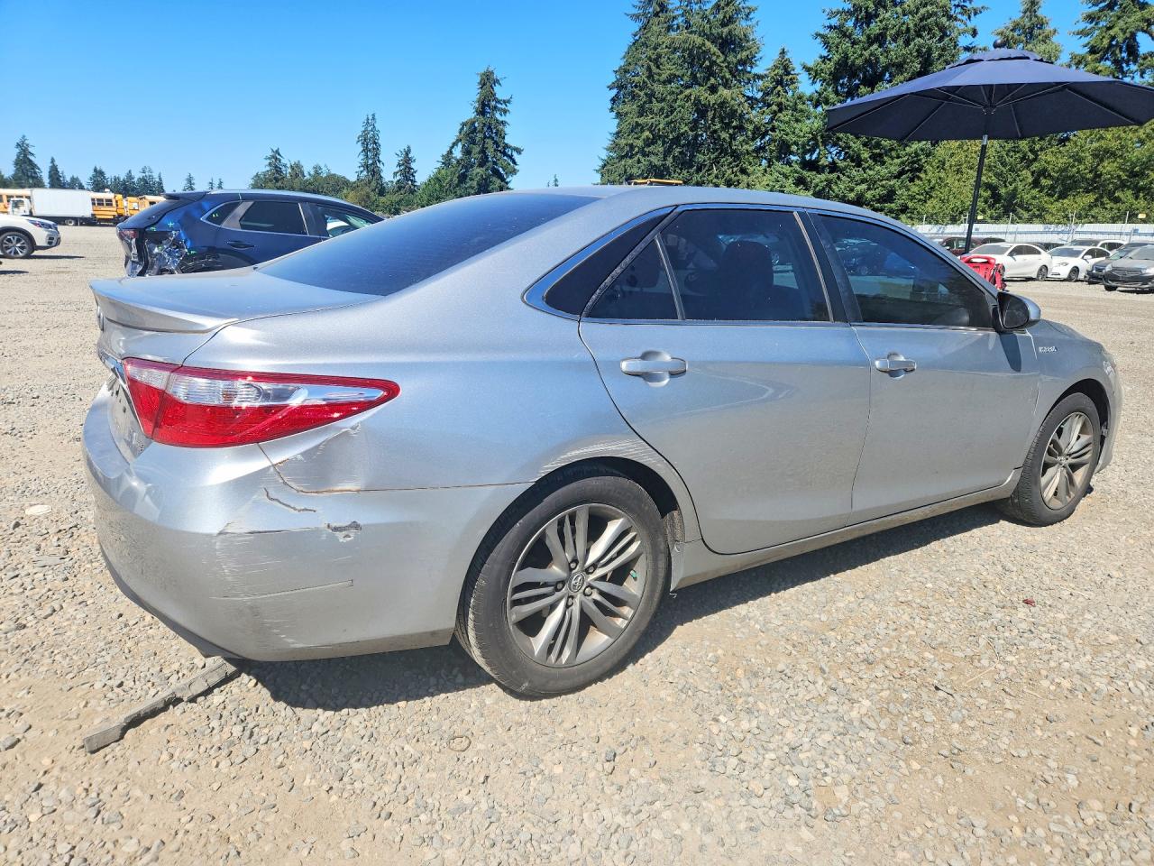 2015 TOYOTA CAMRY HYBRID SE — снимка 3