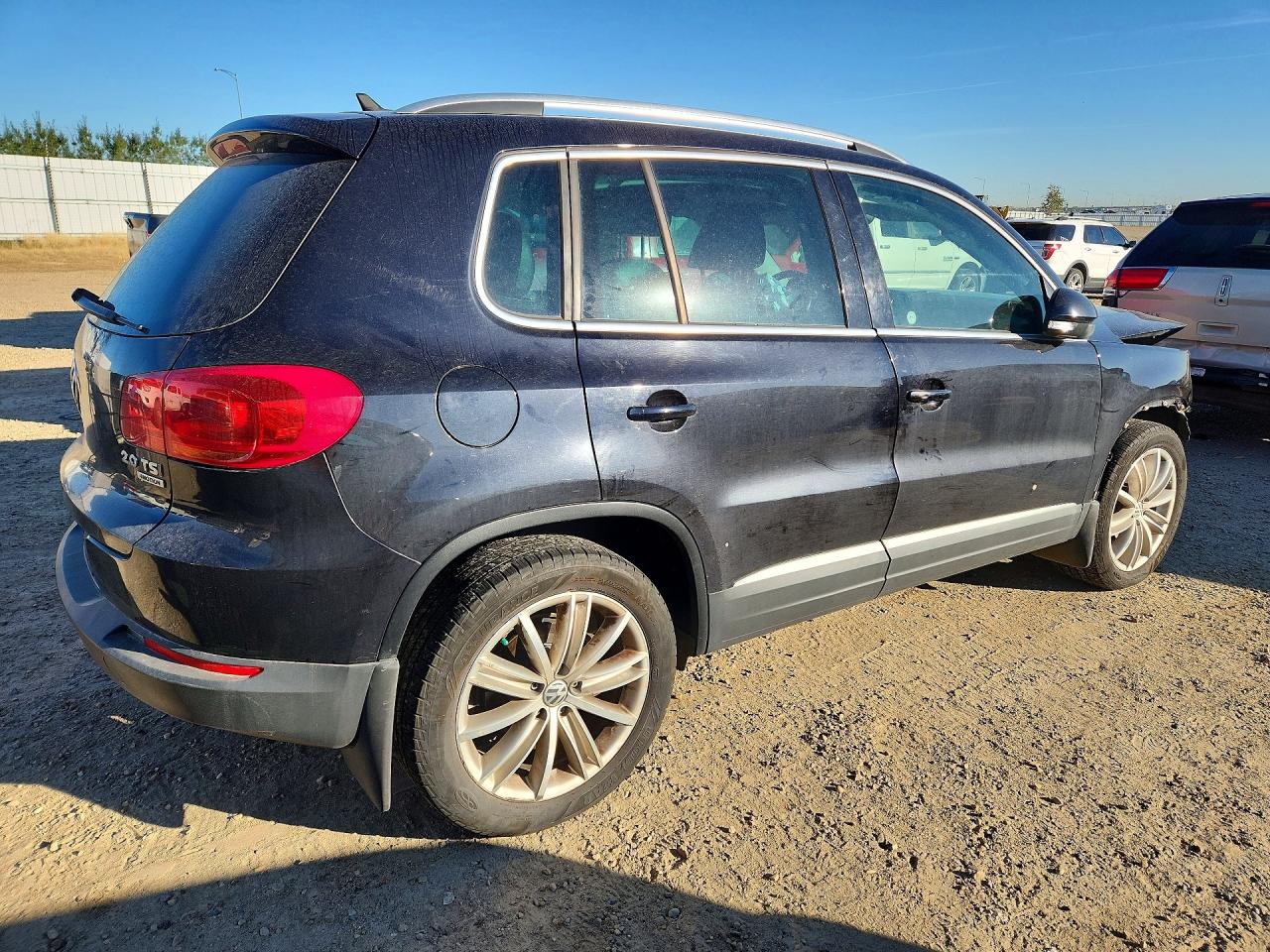 2015 VOLKSWAGEN TIGUAN S — снимка 3