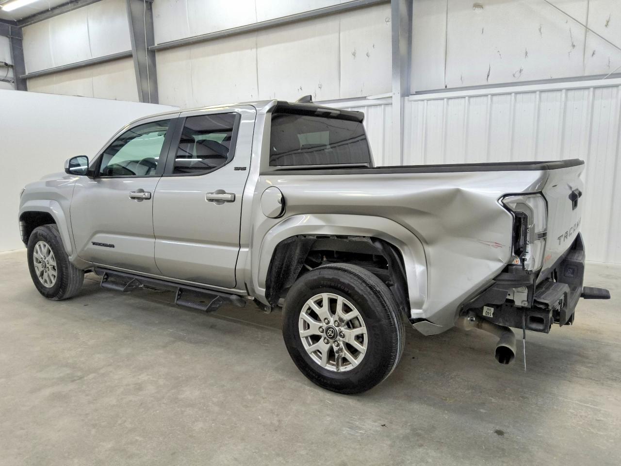 2025 TOYOTA TACOMA SR5 — снимка 2