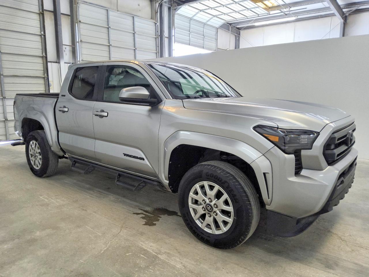 2025 TOYOTA TACOMA SR5 — снимка 4