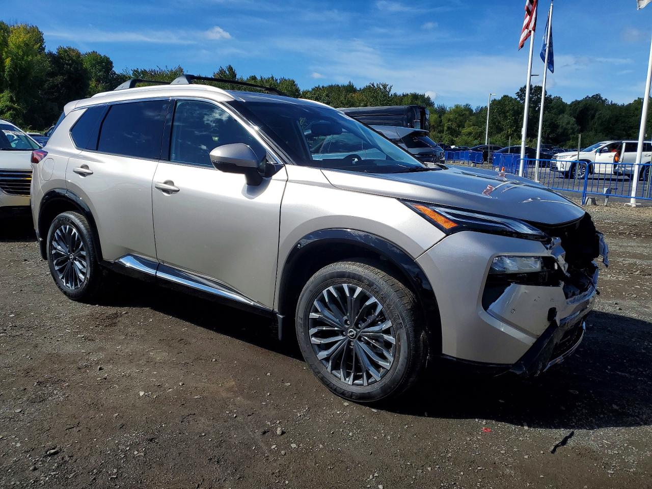 2026 NISSAN ROGUE PLATINUM — photo 4