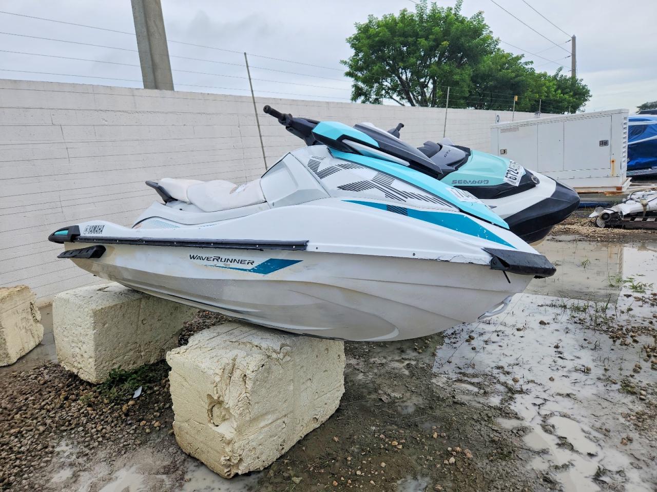 2025 YAMAHA VX
