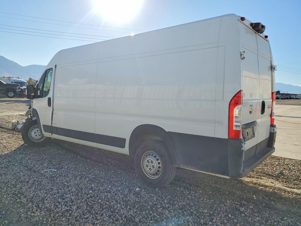 2026 RAM PROMASTER 3500 — снимка 2