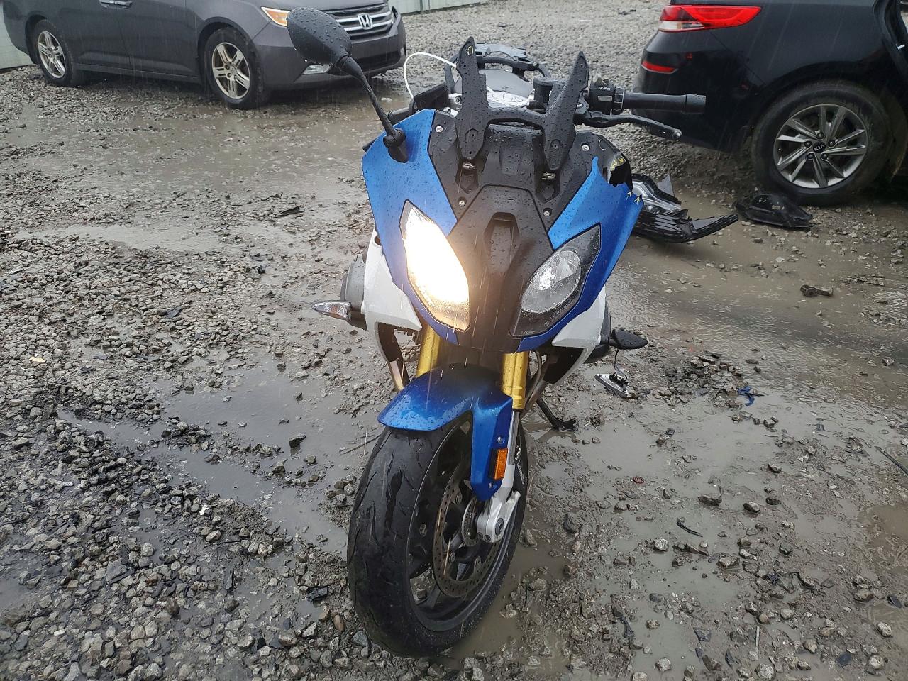 2016 BMW R1200 RS — photo 2