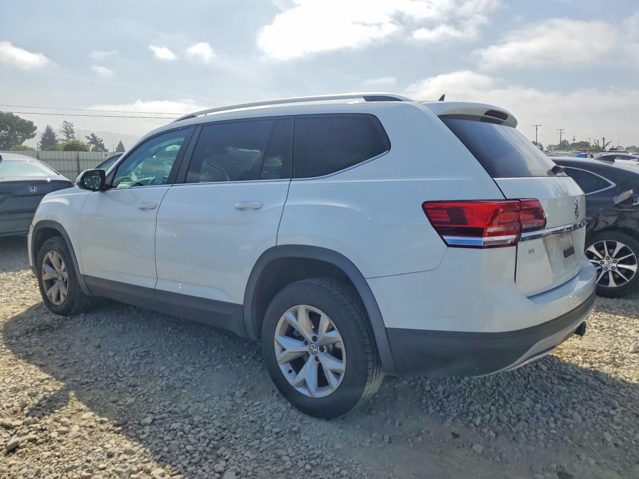 2019 VOLKSWAGEN ATLAS SE — снимка 2