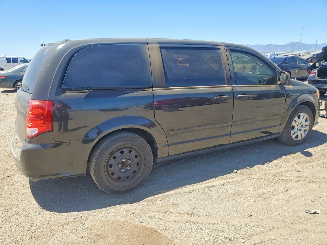 2015 DODGE GRAND CARAVAN SE — снимка 3