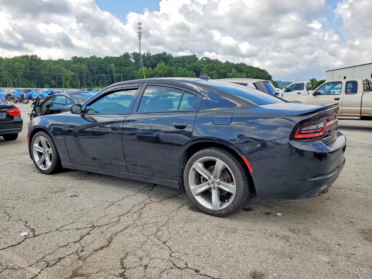 2017 DODGE CHARGER R — снимка 2