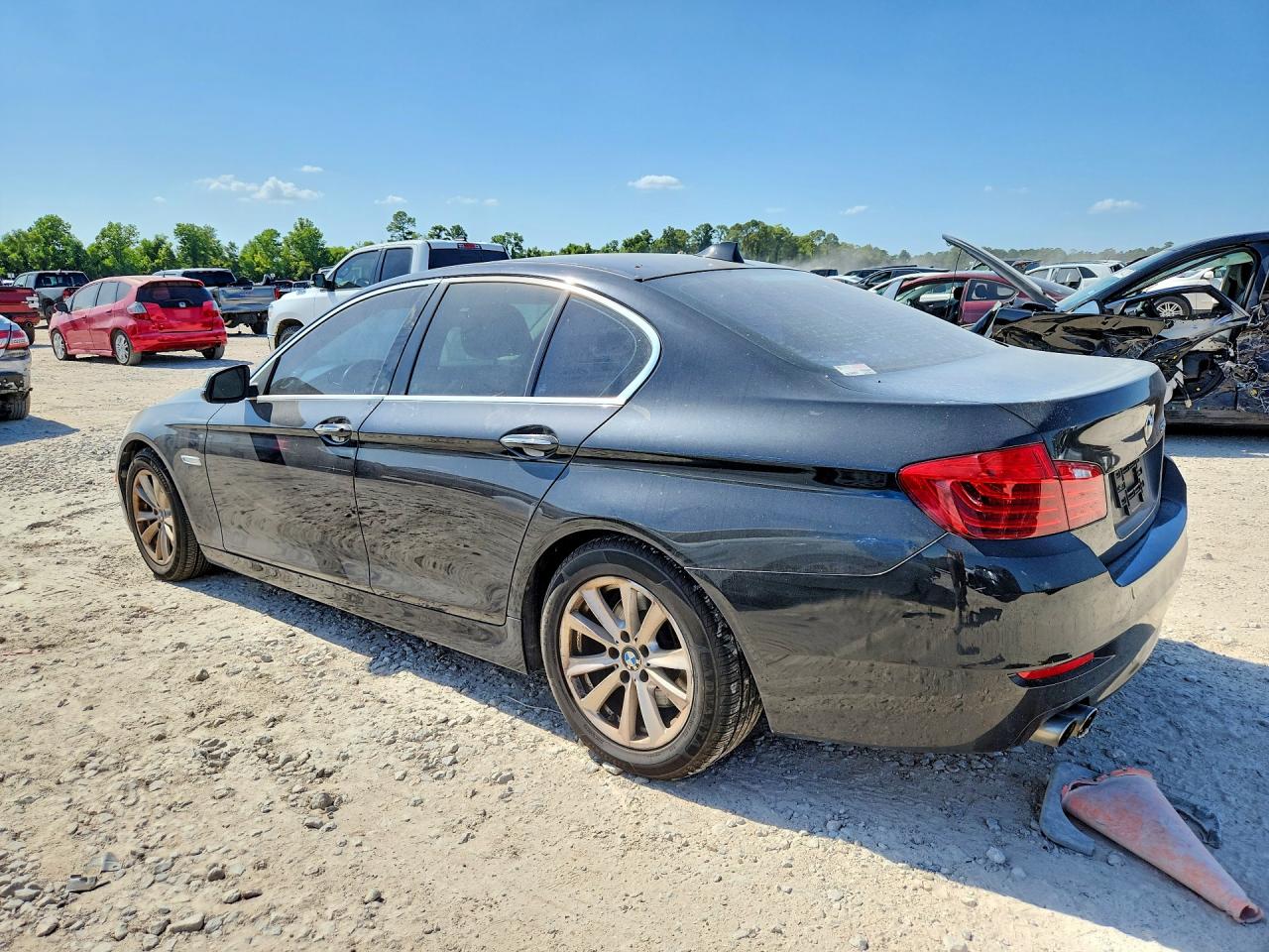 2015 BMW 528 I — снимка 2