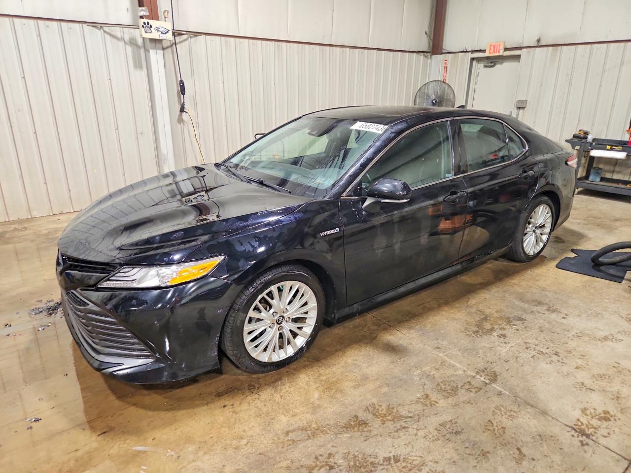 2019 TOYOTA CAMRY HYBRID XLE